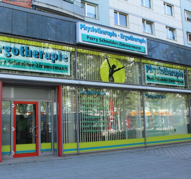 Eingangsbereich-Therapiezentrum-Zimmermann-Magdeburg